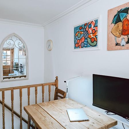 The Clapham Apartment With Private Patio Λονδίνο Εξωτερικό φωτογραφία