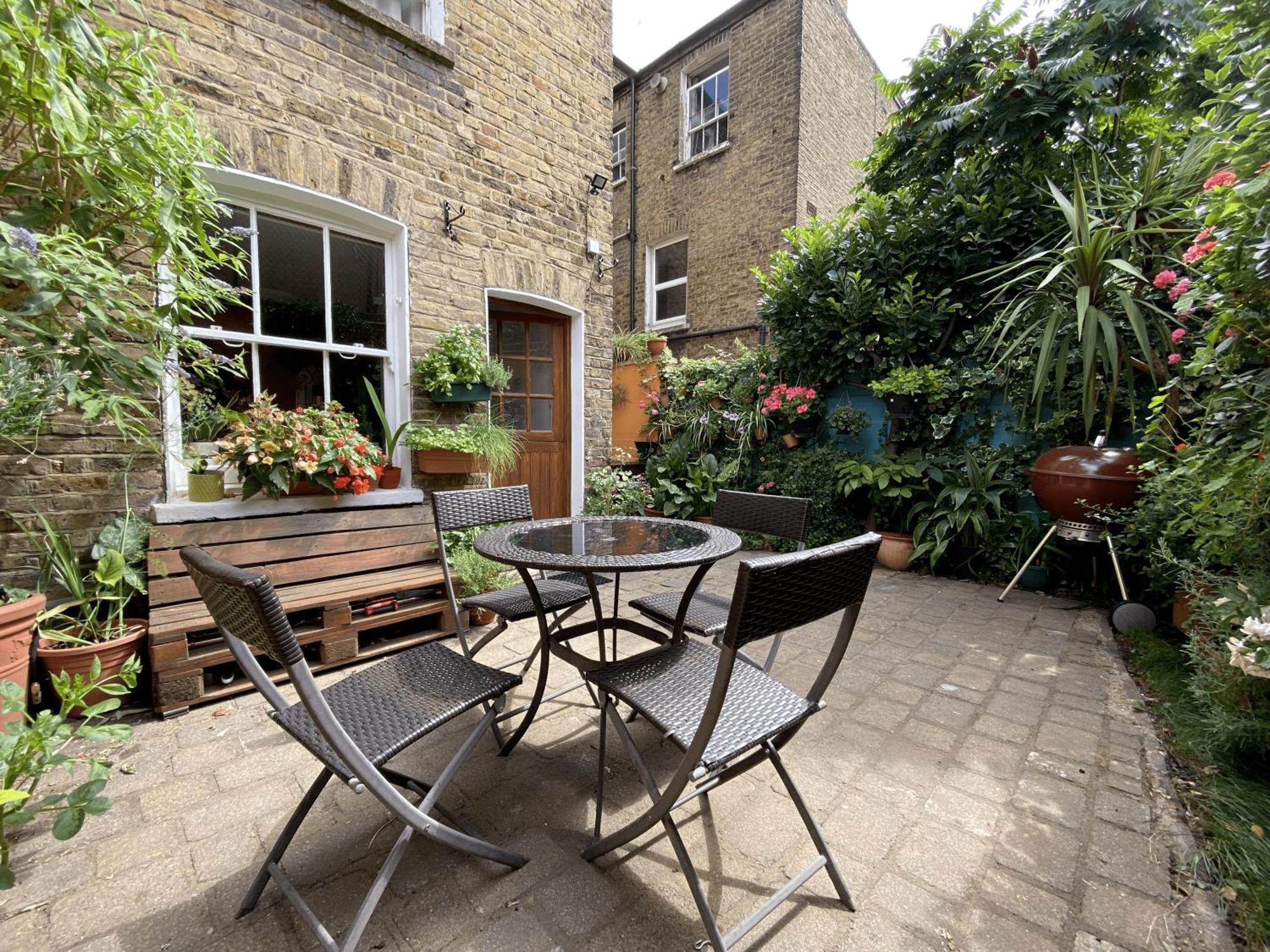 The Clapham Apartment With Private Patio Λονδίνο Εξωτερικό φωτογραφία